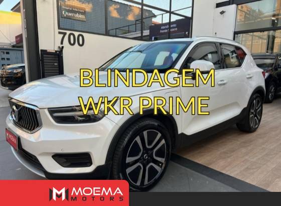 VOLVO XC40 1.5 T5 RECHARGE MOMENTUM GEARTRONIC